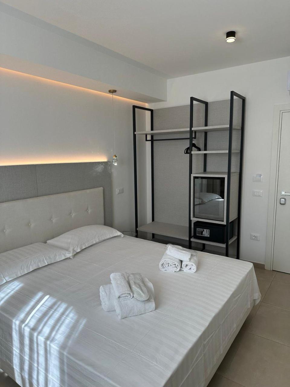 Amani Chic Rooms Olbia Exterior foto