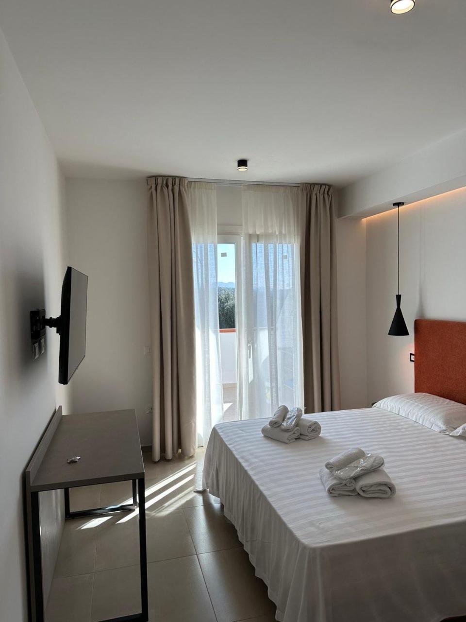 Amani Chic Rooms Olbia Exterior foto