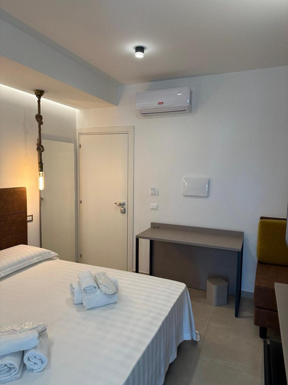 Amani Chic Rooms Olbia Exterior foto